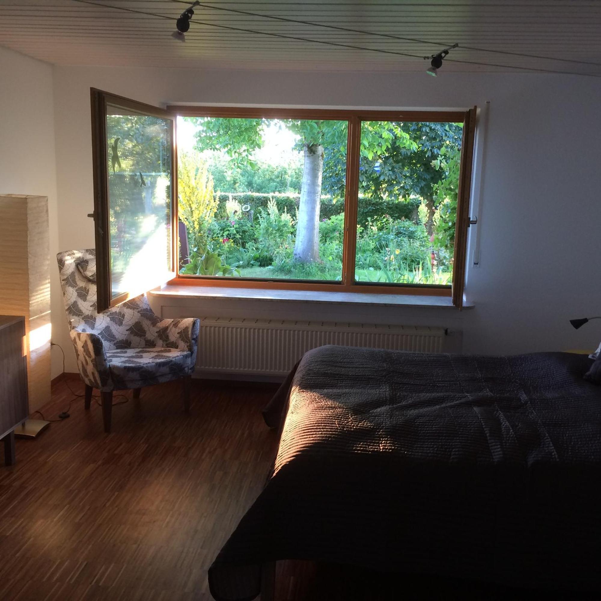 Ferienwohnung Bluetenweg Kluftern フリードリヒスハーフェン エクステリア 写真