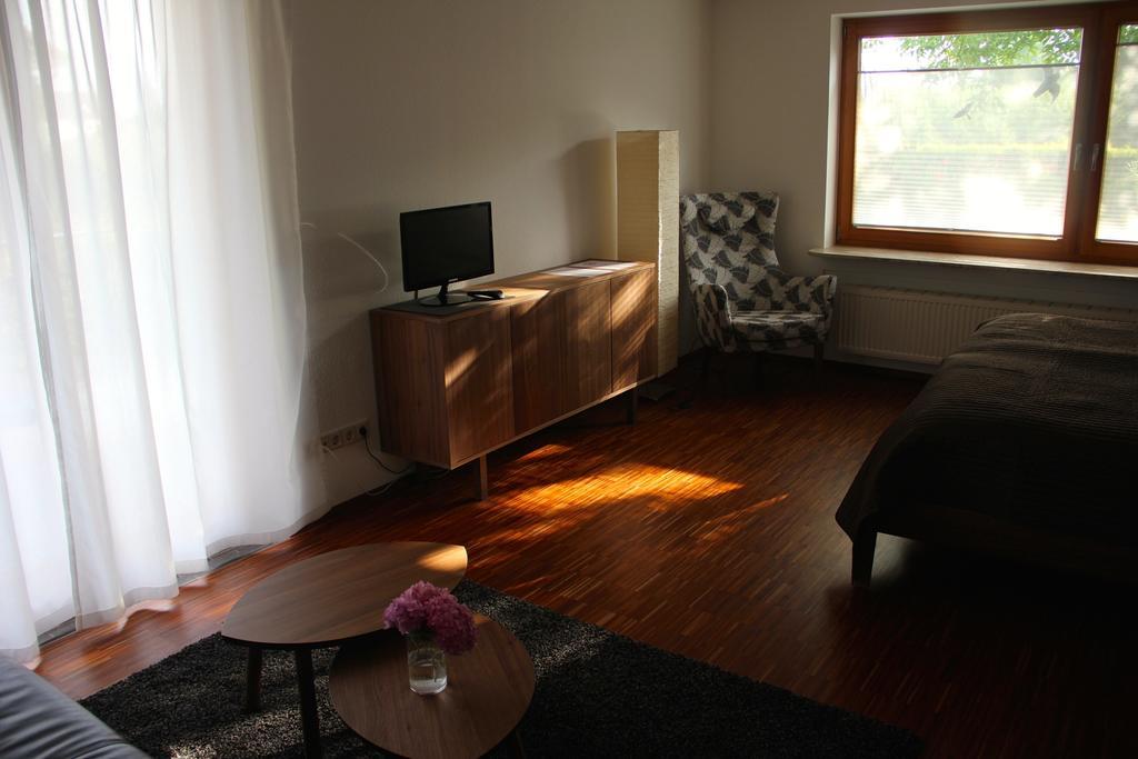 Ferienwohnung Bluetenweg Kluftern フリードリヒスハーフェン エクステリア 写真