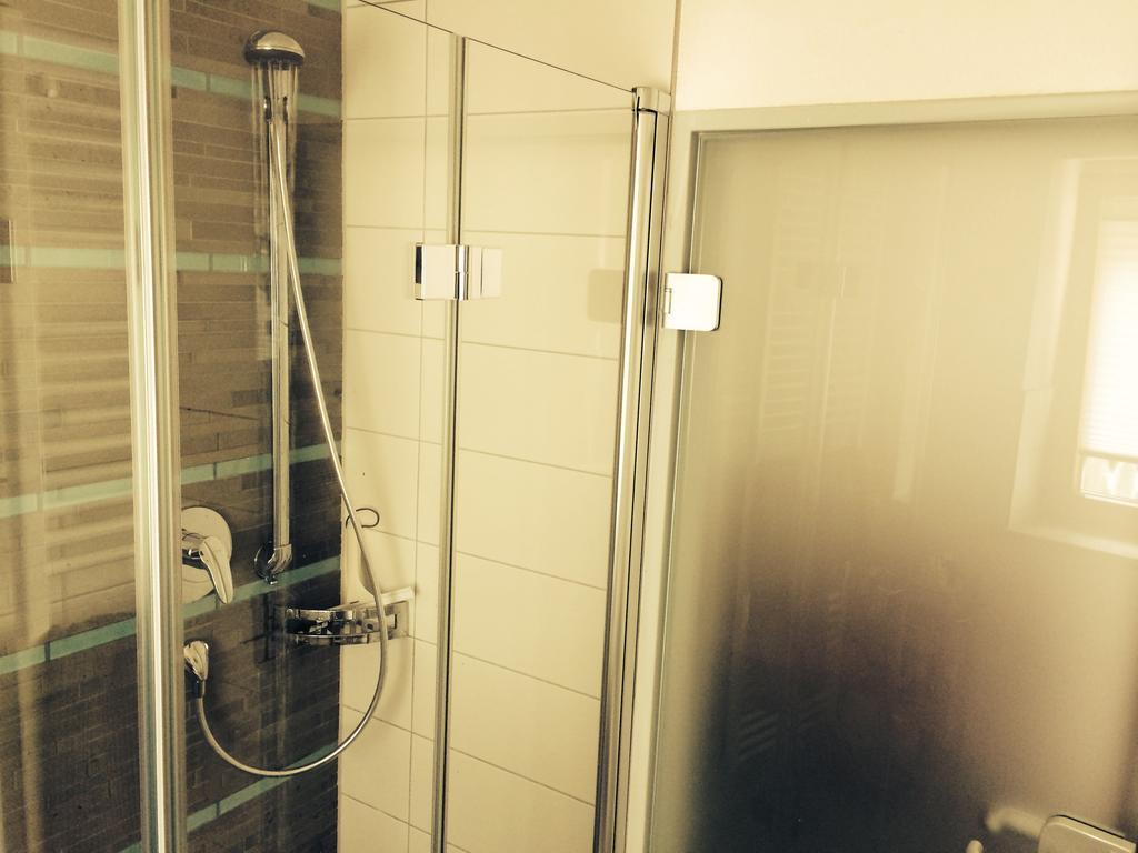 Ferienwohnung Bluetenweg Kluftern フリードリヒスハーフェン エクステリア 写真